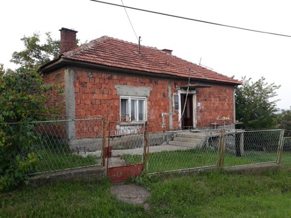 kuca na prodaju na avali parcani kuca 1